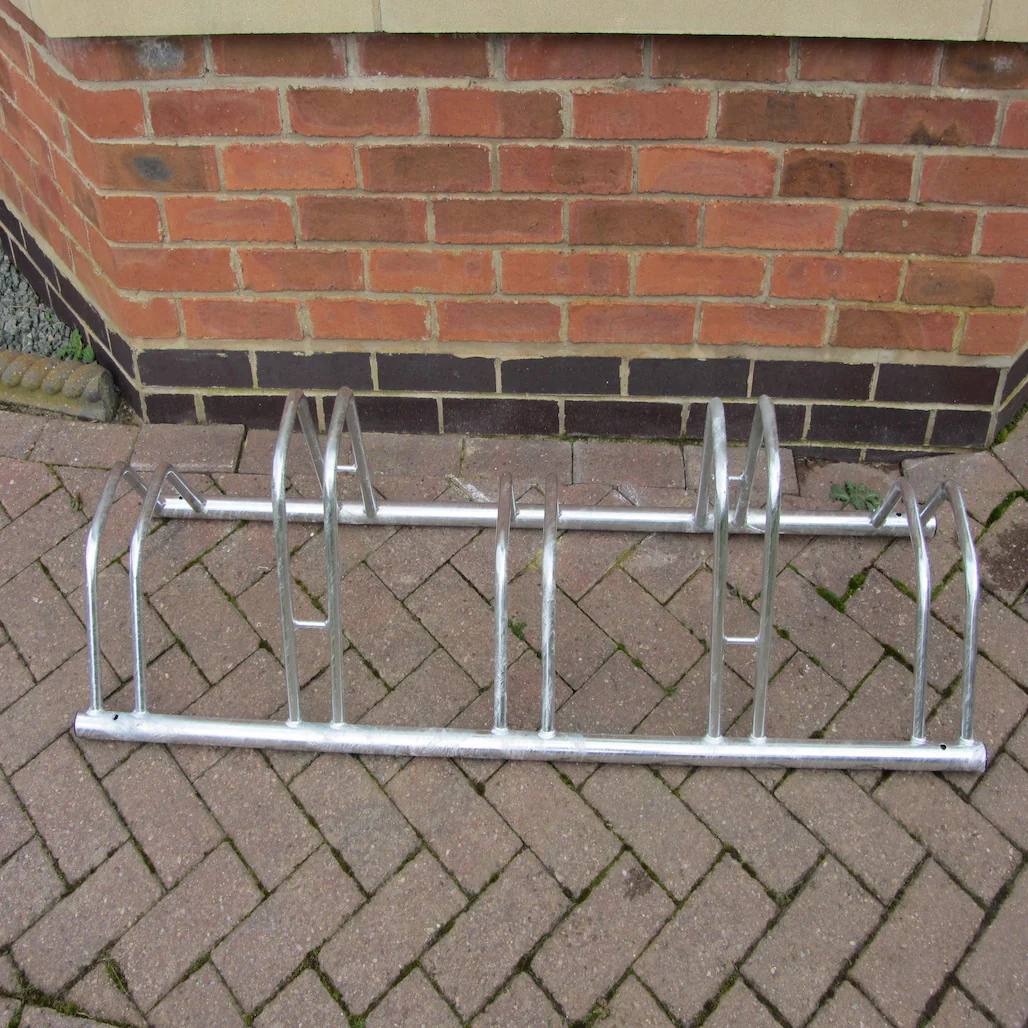 5 Bike Dual Height Flat Top Bike Rack - Image 5