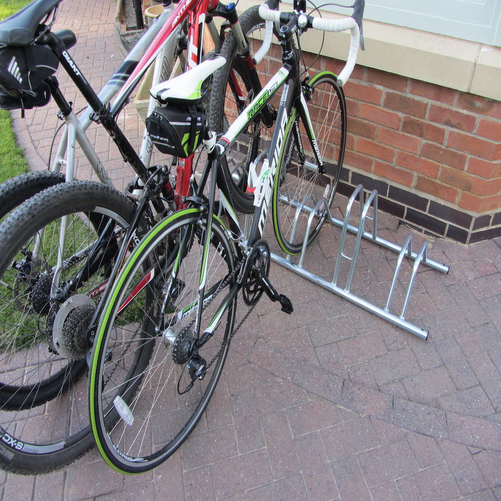 5 Bike Dual Height Flat Top Bike Rack - Image 7