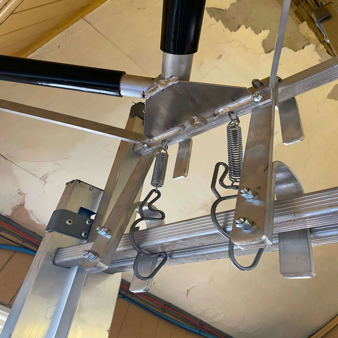 Industrial Ladder Stand Off - Light Weight Aluminium - Easy To Attach - Image 9