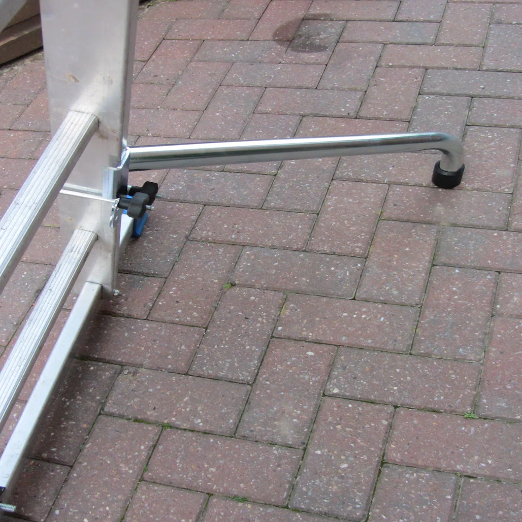 Ladder Safety Legs with Anti-Slip Feet | Ladder Stabiliser - Image 3
