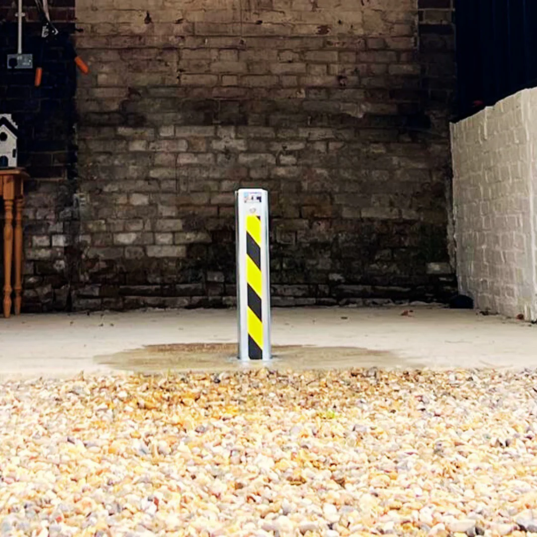 Ramco 100 Heavy-Duty Telescopic Driveway Security Bollard Installed - Image 18