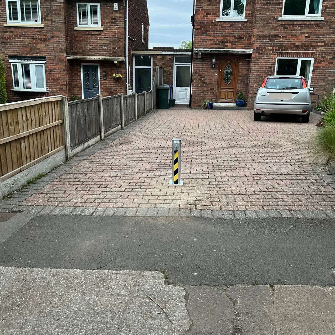 Ramco 100 Heavy-Duty Telescopic Security Bollard - Image 14