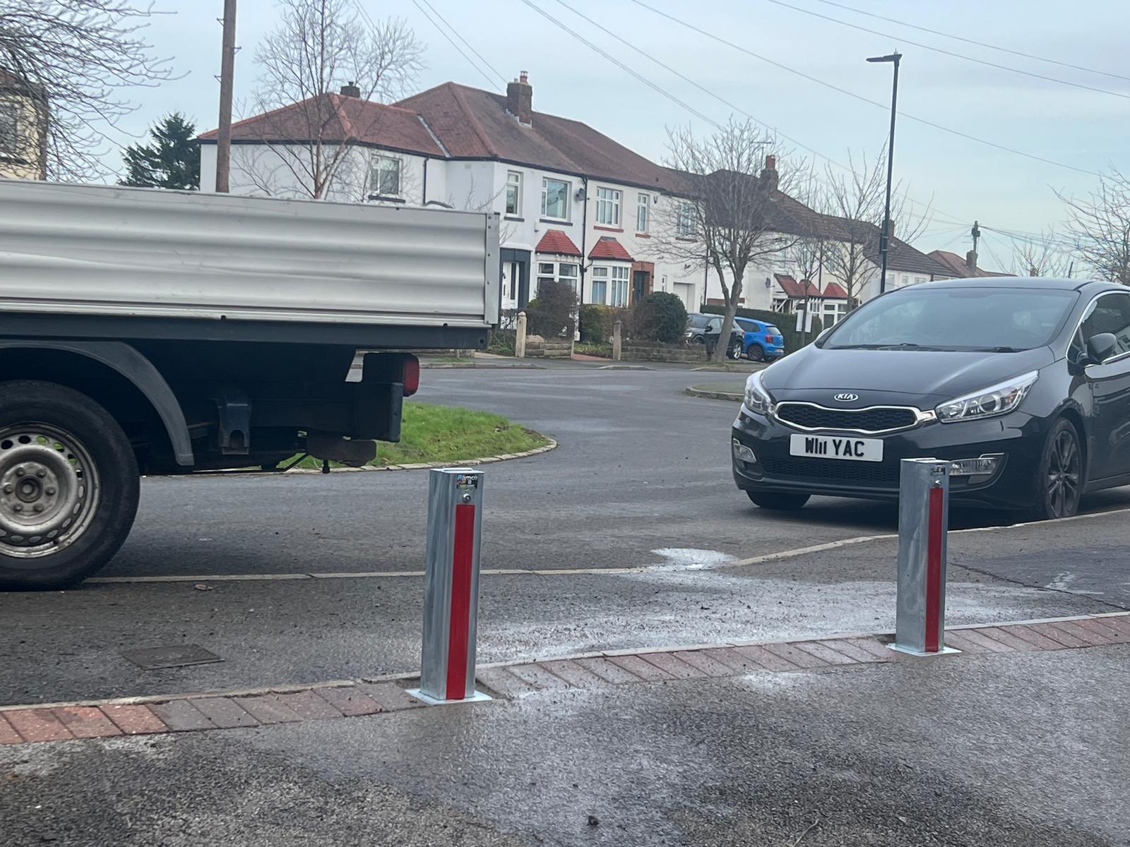 Ramco 100 Heavy-Duty Telescopic Security Bollard - Image 16