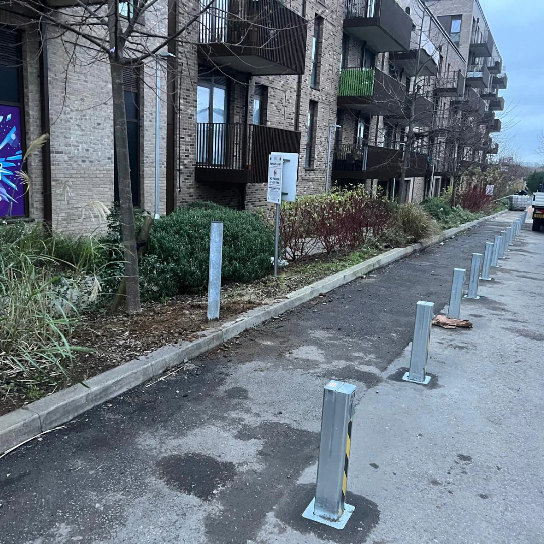 Ramco 100 Heavy-Duty Telescopic Security Bollard - Image 19