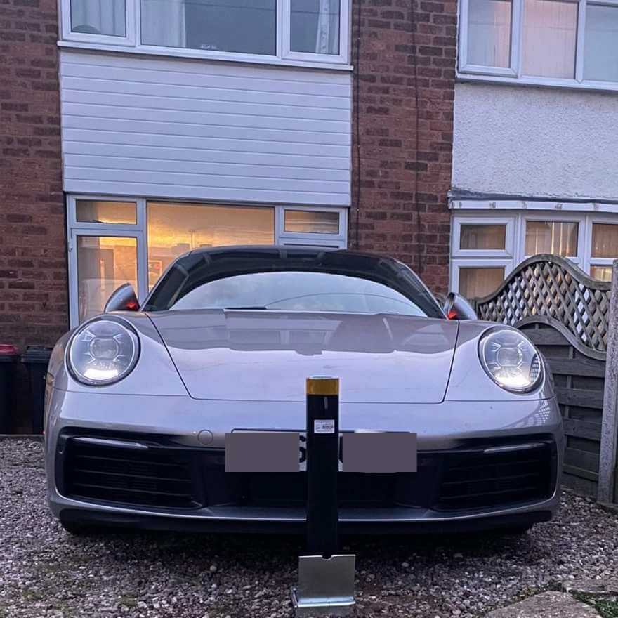 Ramco 600 Black Telescopic Driveway Security Bollard - Image 13