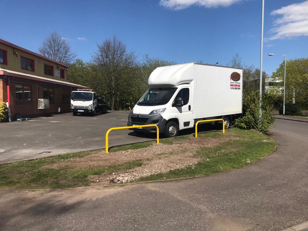 1m Lockable Removable Hooped Perimeter Barrier - Image 7