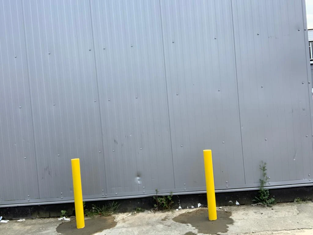 Concrete In Heavy Duty Steel Bollard 1200mm Overall - Image 3