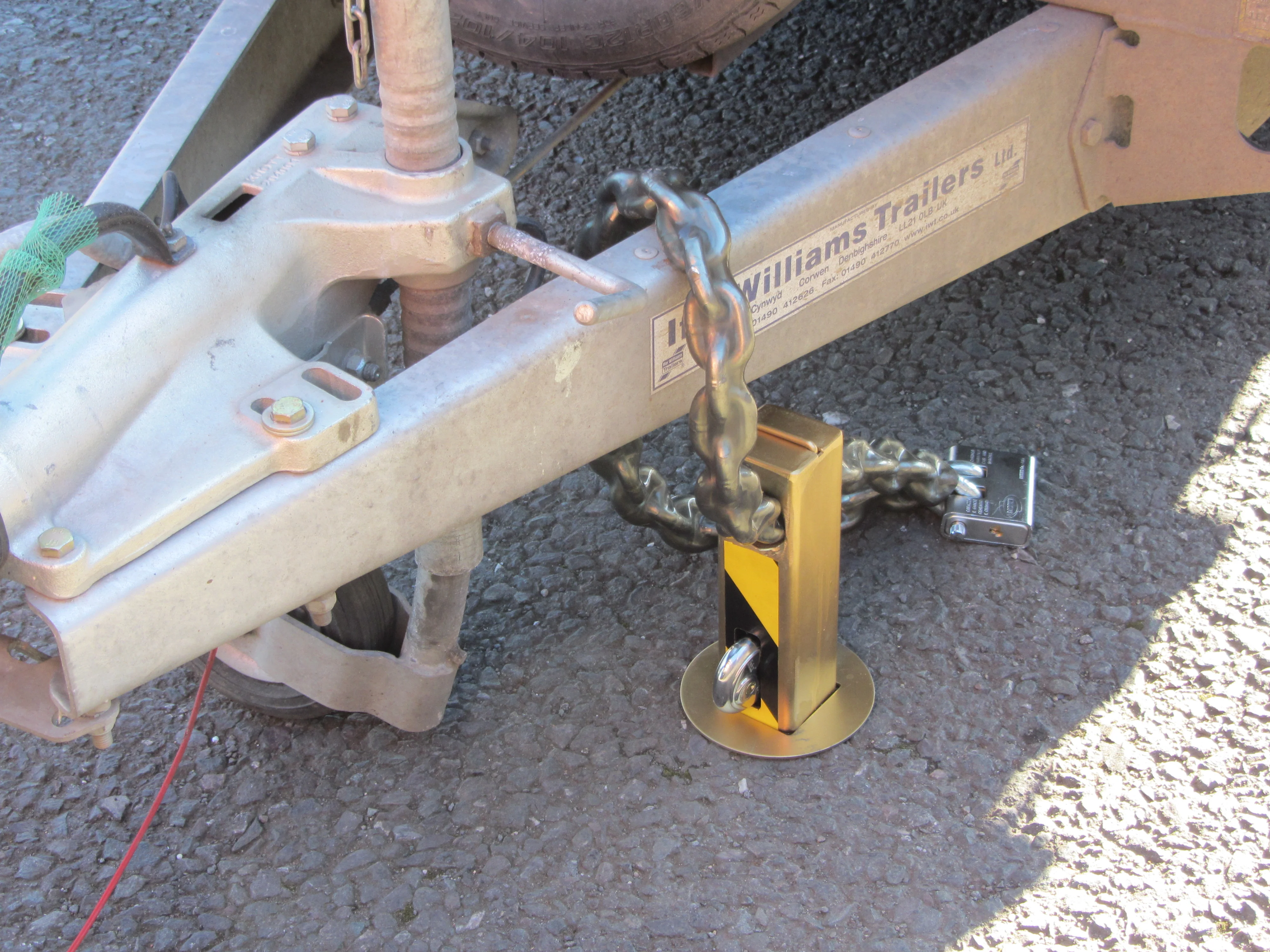 Telescopic Ground Anchor Trailer / Bike Lock - Image 5